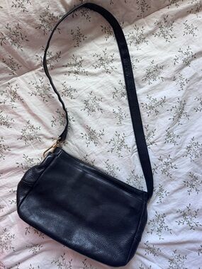 Stone Mountain Black Leather Crossbody Bag with Adjustable Strap